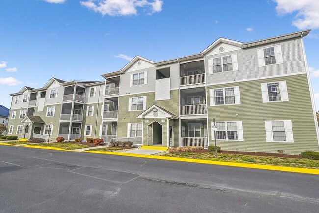 Building Photo - Enjoy coastal living in this Rehoboth Beac... Unit 219 Rental