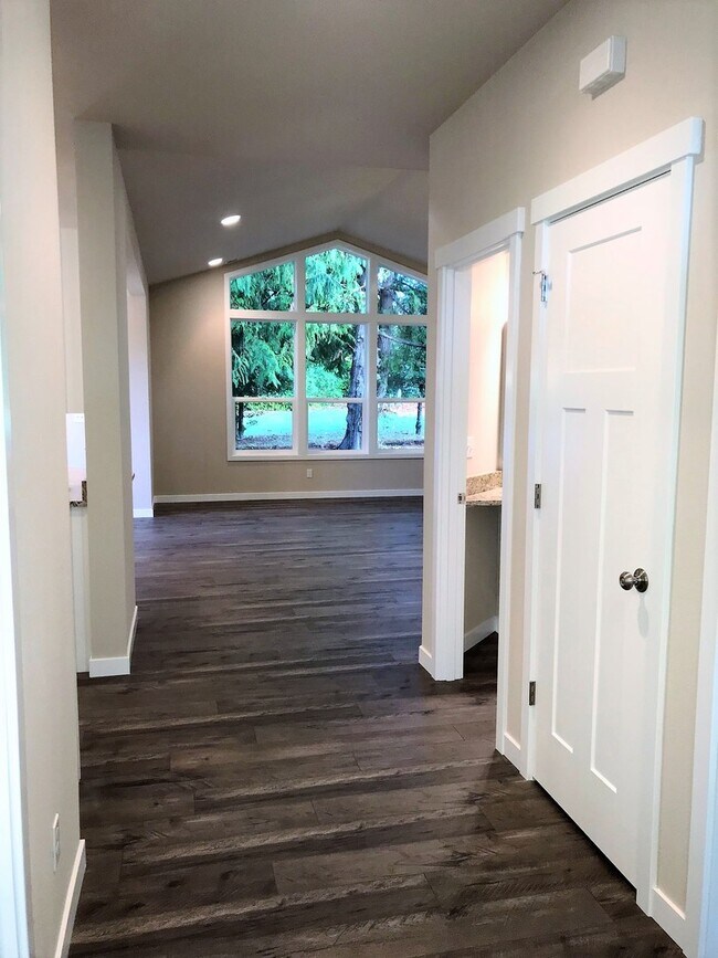 Photo - Newer Poulsbo Rambler- 3 bedroom 2 bath