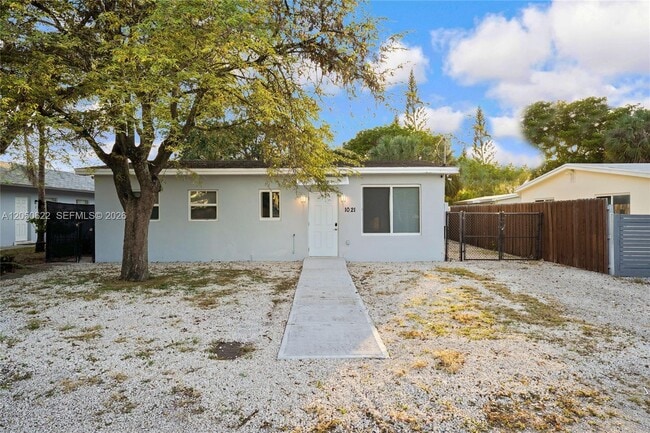 Photo - 1021 NE 3rd Ave