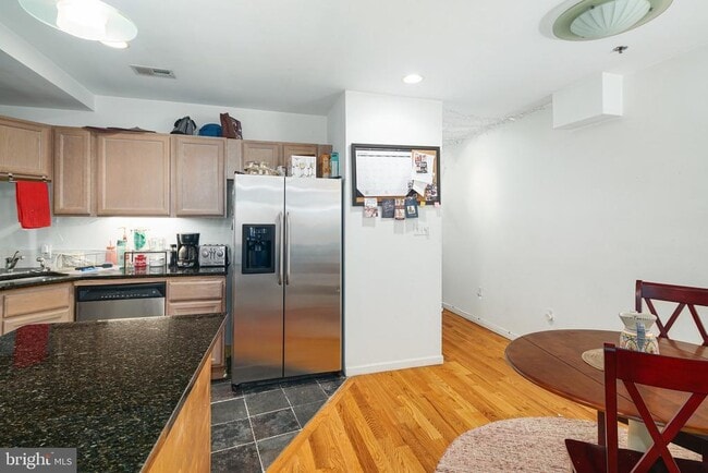 Photo - 1520 Kater St