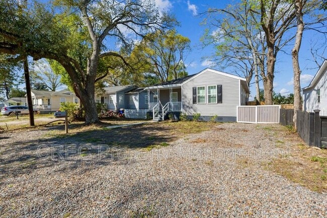 Photo - 2925 Alabama Dr