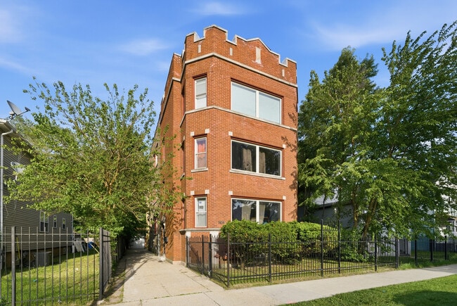 Building Photo - 7435 S Euclid Ave Unit 1