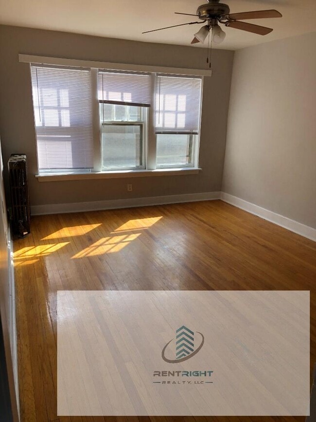 Photo - 4645 N Elston Ave Unidad 4649-3 Rental