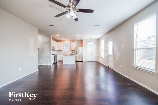 Photo - 4411 Windmill Run Dr