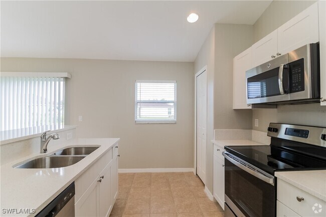 Building Photo - 3413 22nd St W Rental