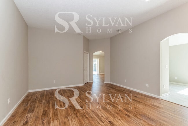 Photo - Don't miss out on this lovely 3BR 2BA home