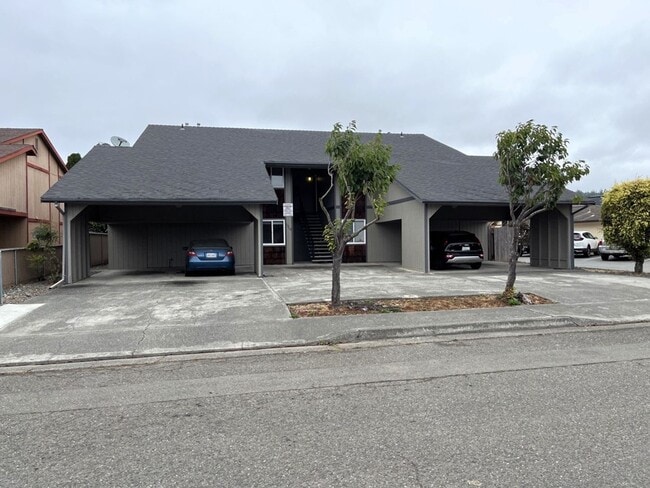 Building Photo - 1016 Loni Dr Unit 1016 Loni #A [PRM: Marlene]