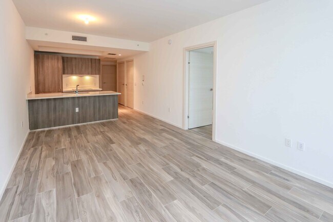 Photo - 801 S Miami Ave Unidad # 3606