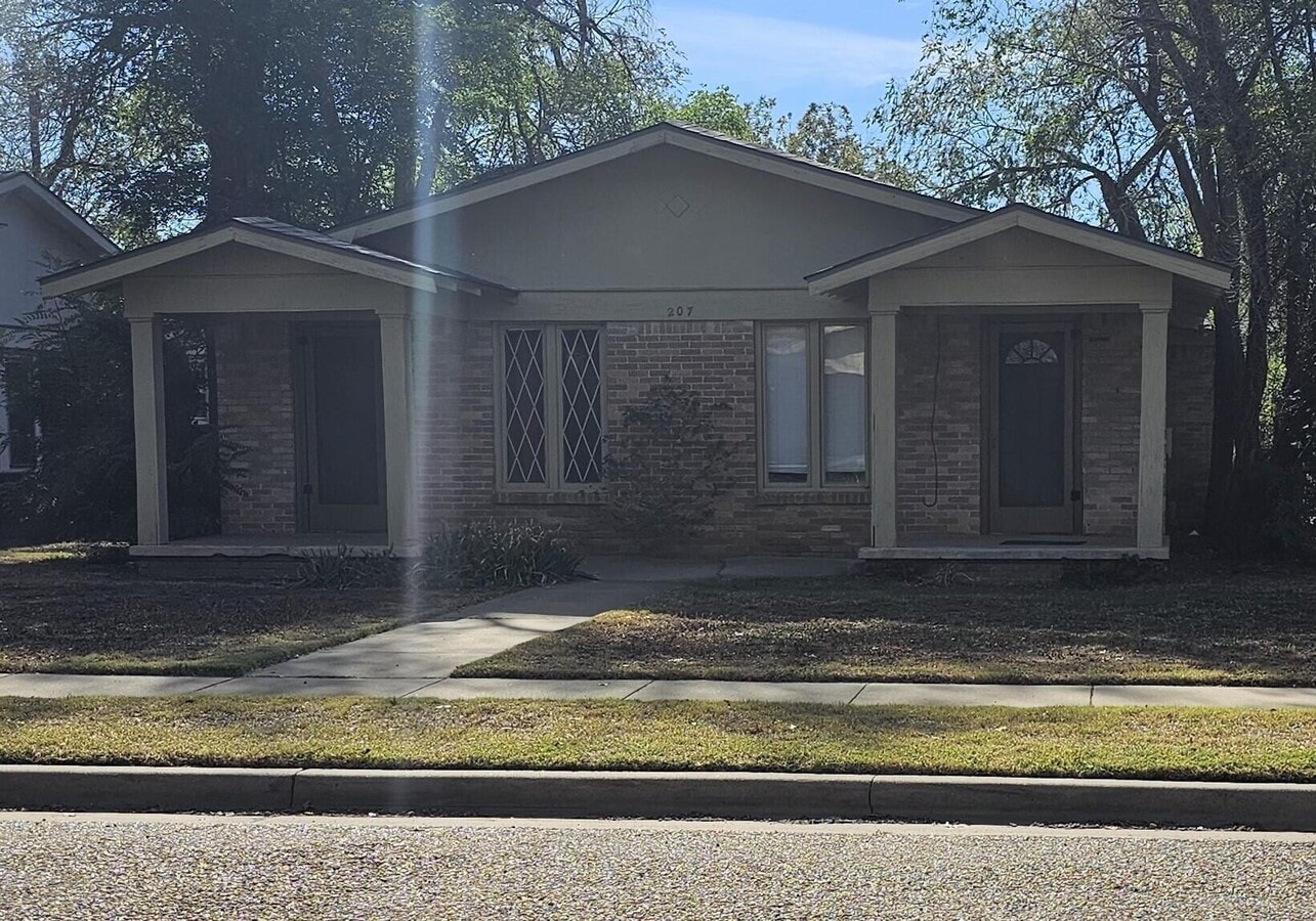 Photo - 2207 18th St Townhome