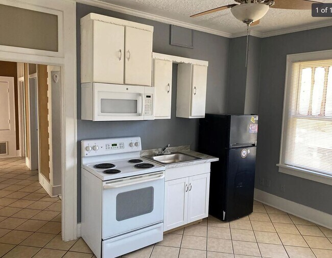 Photo - 1700 N Davis Hwy Apartments Unit C