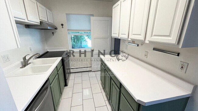 Photo - 943 W Briarcliff Ave