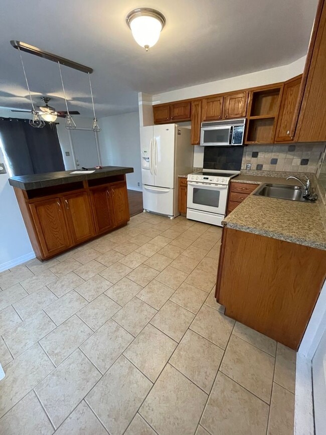 Photo - 2 Bedroom, 1 bathroom with Detached Garage!