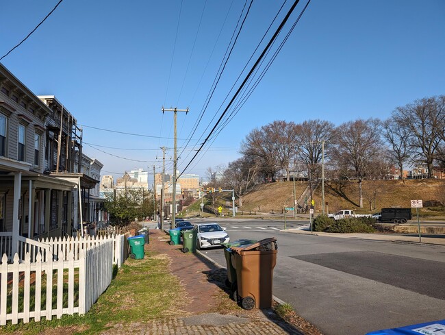 Photo - 2115 E Marshall St