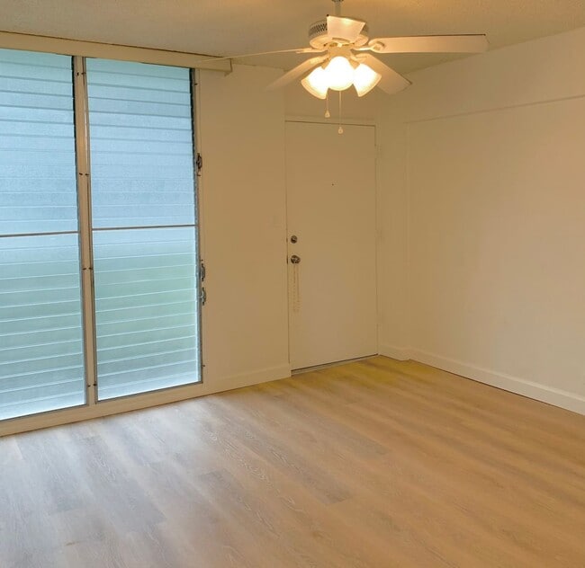 Photo - Fern Terrace - Renovated 2/2/1 with spacious lanai and washer/dryer in unit! Unit 102