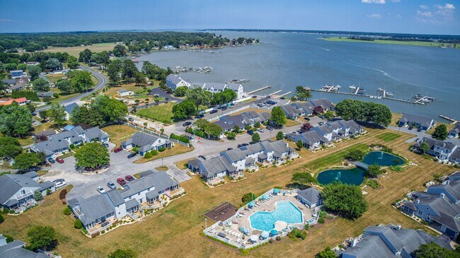Photo - For Rent – Beautifully Updated Townhome in Gull Point a Waterfront Community