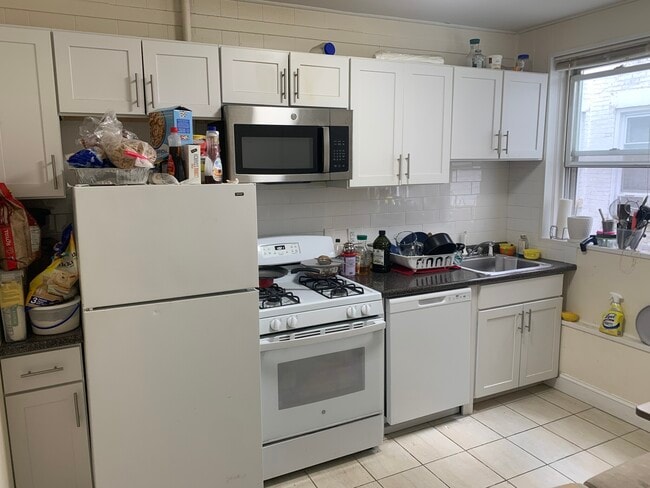 Building Photo - 520 Cambridge St Unit 4 Rental