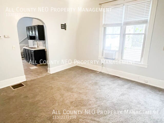 Photo - 1852 W 45th St Unit Rear