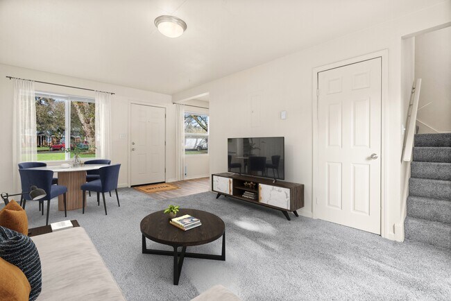 Photo - Pacific Walk