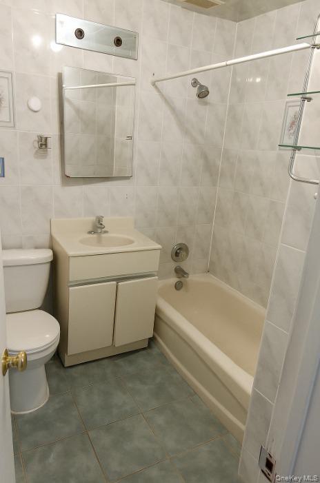 Photo - 143 Kearsing Pkwy