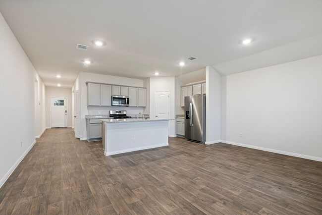 Photo - Beautiful 4 bedroom, 2,0 bathroom home in Kyle!!!