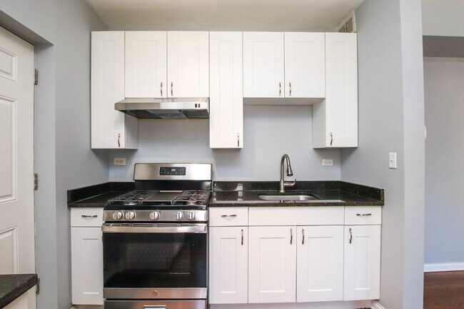 Photo - 1626 W Farwell Ave Unit 1F