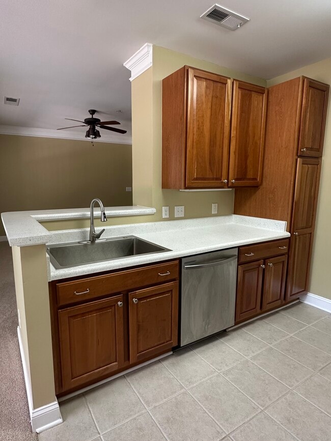 Kitchen - 432 Glencrest Pl Unit 432