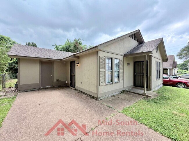 Photo - 4505 Villagreen Dr