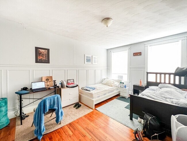 Photo - 74 Babcock St Unit 3