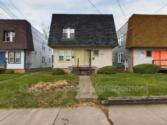 Building Photo - 539 Gage St Rental