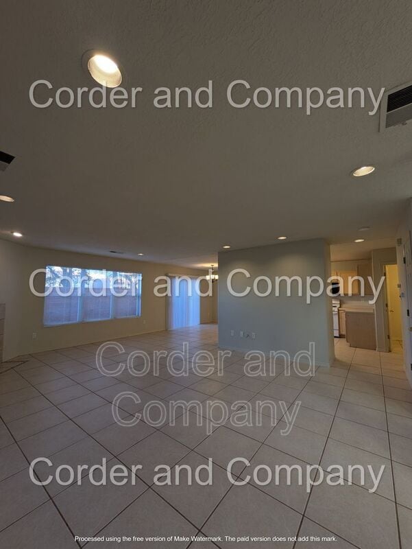 Photo - 11243 Campo Del Oso Ave NE