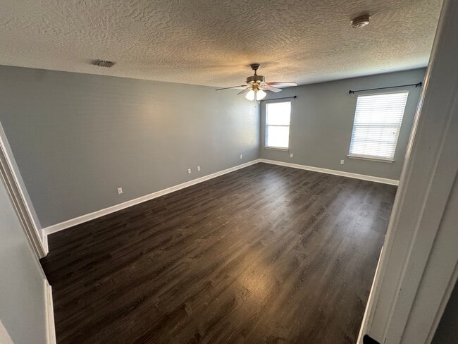 Photo - 1705 Pahl Ct