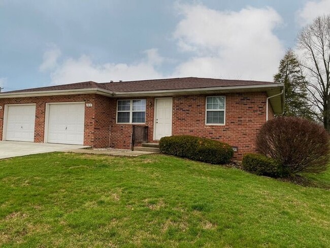 Photo - 3 Bdrm Duplex - Country Walk Estates. Pets Welcome!