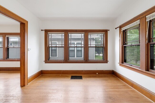 Photo - 608 Ronalds St Unit 608 Ronalds Street