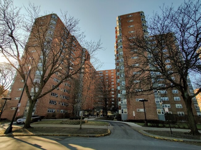 Building Photo - 4980 N Marine Dr Unit 937 Rental