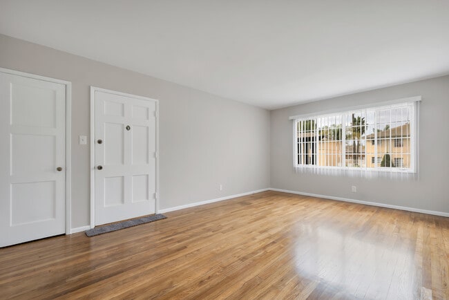 Sala de estar - 4080 Abourne Rd