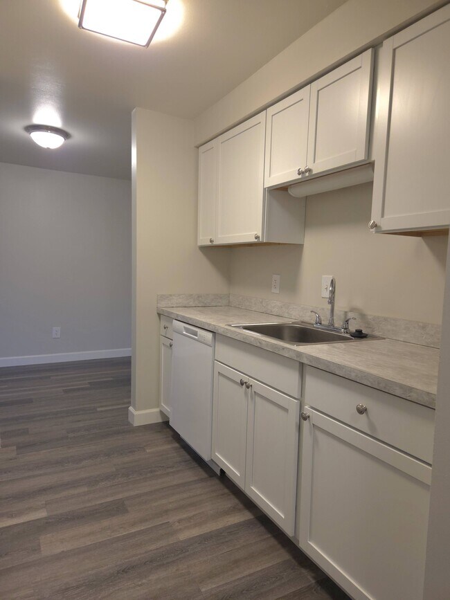 Photo - Cedarwood Crossings