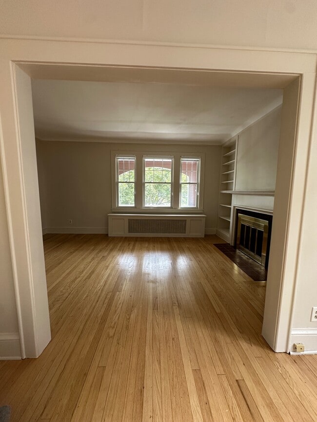132 Milton St Unit 132 Milton Street