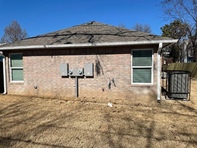 Photo - 238 E Young Pl Unit B