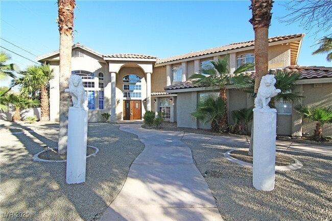 Photo - 3222 E Viking Rd