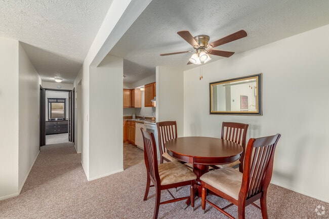 Model - 2BR, 1BA - 858SF - Dining Room