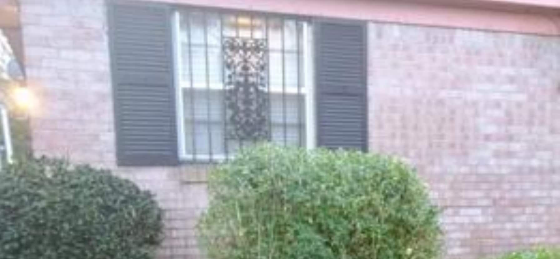 Cute Brick home - 95 E Frank Ave