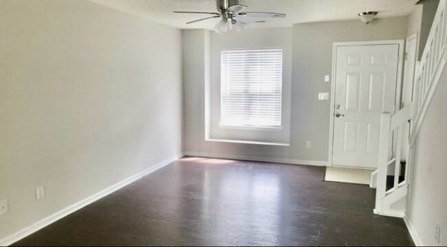 Photo - 12818 Sickles Dr