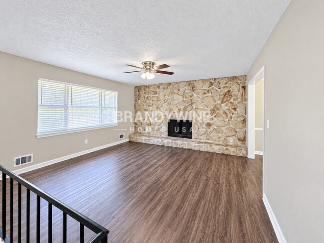 8932 Raven Dr