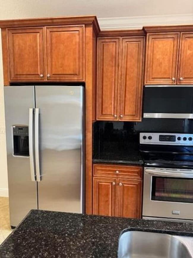 Building Photo - 3201 John's Pl