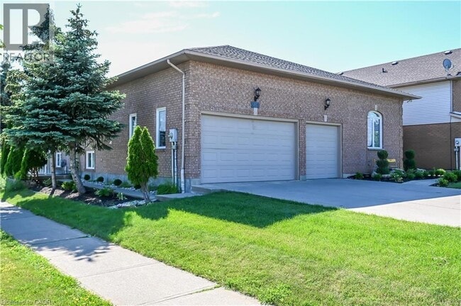 Photo - 296 Winterberry Dr