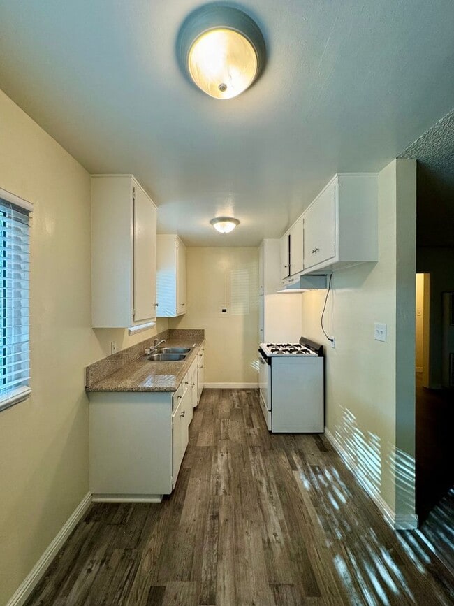 Photo - 2212 San Anseline Ave Unit 1