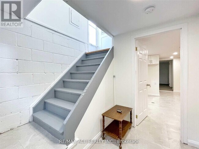 Photo - 246 Horsham Ave