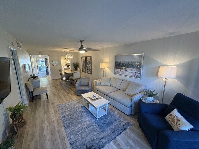 Photo - 512 W Venice Ave