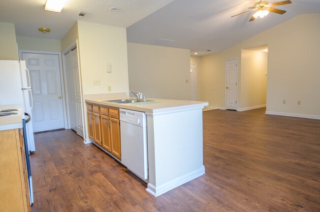 Photo - 3500 Deer Trl