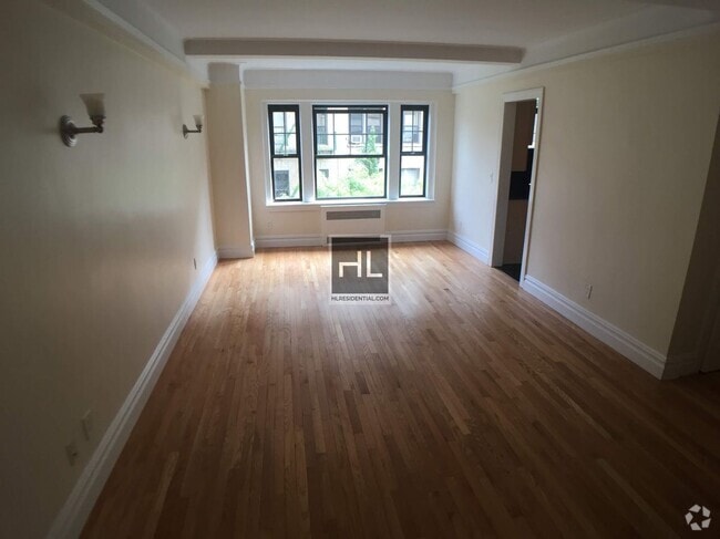 Building Photo - Christopher Street Rental